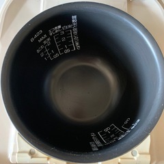 象印 ZOJIRUSHI 極め炊き NP-RK05-NZ （シャンパンゴールド）の画像