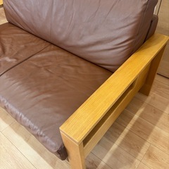 KEYUCA革張りソファー（日本製）の画像
