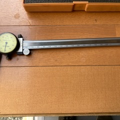 エンジンオーバーホールの測定器の画像