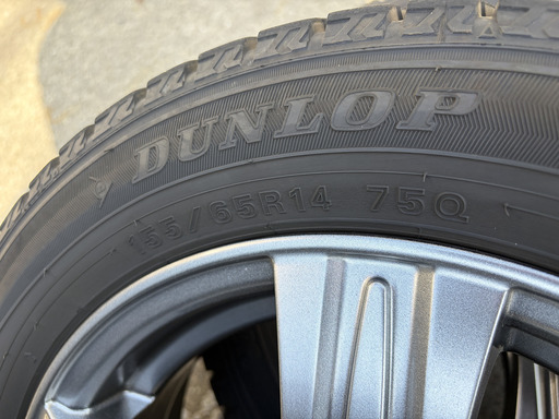 軽自動車　スタッドレスタイヤ　155/65R14 75Q　中古