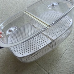 【ニトリ】サラダ保存容器　　食器収納の画像