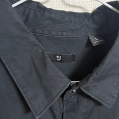 UNIQLO ＋J  黒シャツ
の画像