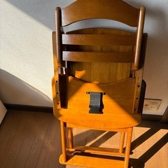 テーブル付きチェア中古品の画像