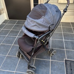 定価約7万円　アップリカ　ラクーナクッションフリー+ アカチャンホンポ限定の画像