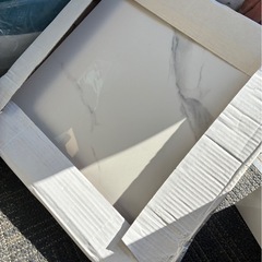 未使用アドヴァンADVANタイルセラミカエコストーンホワイト12枚セット大理石調の画像