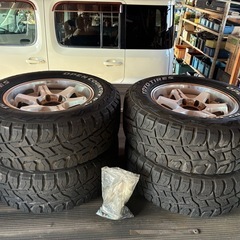 ハイラックス　プラド　ランクルTOYO TIRES OPEN COUNTRY RT 265/65/17の画像