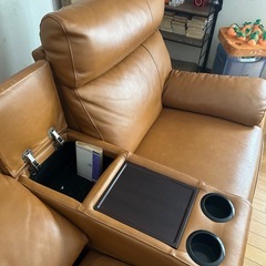 リクライニングソファの画像