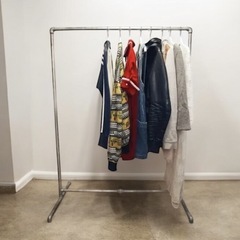  ガス管のパイプハンガーラック（アイアンハンガーラック）  日本製　無機質な鉄の風合いの画像