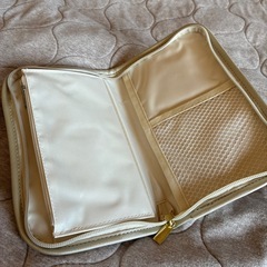 ロベルタディカメリーノ　通帳ケース　母子手帳の画像