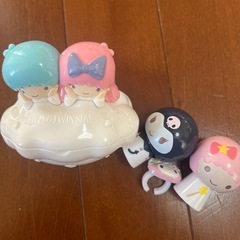 チョコエッグキティちゃん12種類と
サンリオグッズの画像