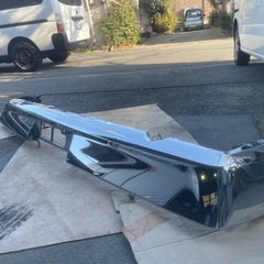 2代目センチュリー純正リアバンパーメッキ部のみの画像