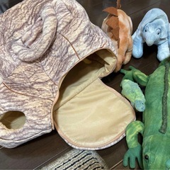 恐竜ぬいぐるみセットと隠れ家バッグセットの画像