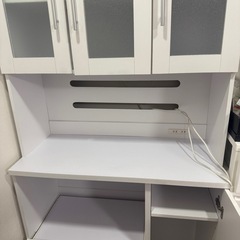 食器棚の画像