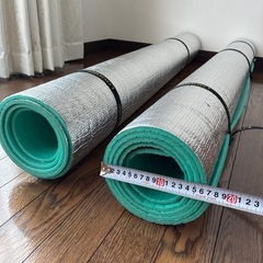 【¥0】（LOGOS）キャンプマット　２枚の画像