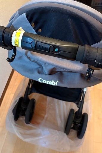 【4/4引取で大幅値下げ】Combi  コンビ 新生児〜? ベビーカー 