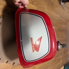 ゴリラ社外タンクの画像