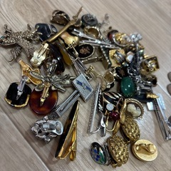 遺品整理　銀歯　アクセサリー、硬貨などの画像