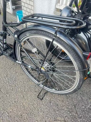美品 電動アシスト自転車　保証期間内　
8.5Ah 26型