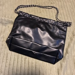 合皮ショルダーバックの画像