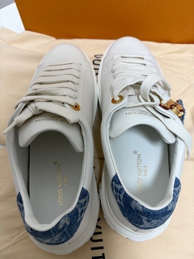 美品LOUIS VUITTON スニーカー
