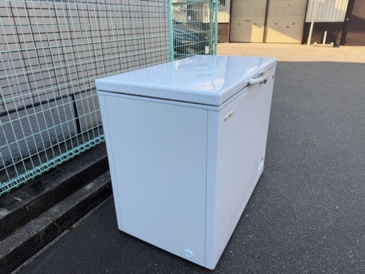 WHITE BEAR 　業務用　冷凍ストッカー　フリーザー　冷凍庫　２５０L　ガラス扉　キャスター付き　NWBST250-G