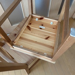 ダイニングテーブル・イスの画像