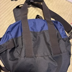 on the courtショルダーバックの画像