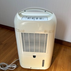 アイリスオーヤマ 衣類乾燥除湿機の画像