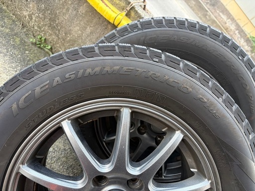 (3/30値下げしました)スタッドレスタイヤ ピレリ ICE  ASIMMETRICO 195/65 R15