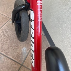 ストライダー　赤　の画像