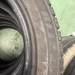 スタッドレスタイヤ　225/50r17の画像