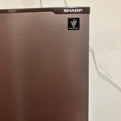 シャープ冷蔵庫の画像