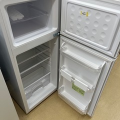 【ドリーム池田店♪ジモティ割対象】 アイリスオーヤマ 2ドア冷蔵庫 AF118-W 2020 46194の画像