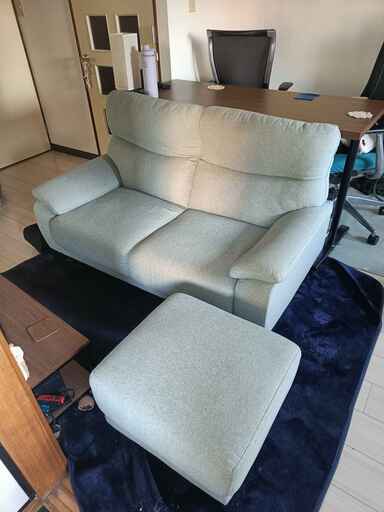 2人掛けソファとオットマン / 2 Seat Sofa and Ottoman
