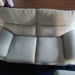 2人掛けソファとオットマン / 2 Seat Sofa and Ottomanの画像