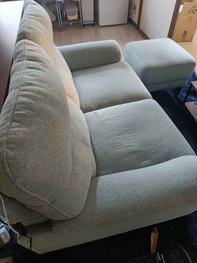 2人掛けソファとオットマン / 2 Seat Sofa and Ottoman