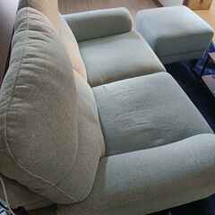 2人掛けソファとオットマン / 2 Seat Sofa and Ottomanの画像