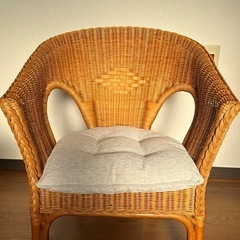 チェア＆テーブル セット　ラタン　美品　リゾート風　省スペースの画像