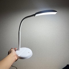 卓上ライトの画像