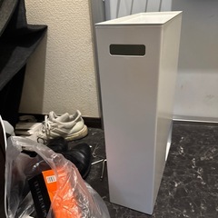 【3/22夜までのお引き取り限定価格 】 TOWER トイレットペーパー収納 美品の画像