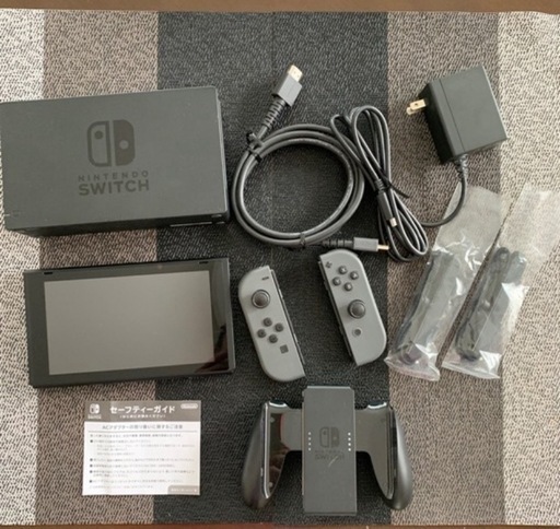 ニンテンドー 任天堂 Switch スイッチ　本体　ブラック