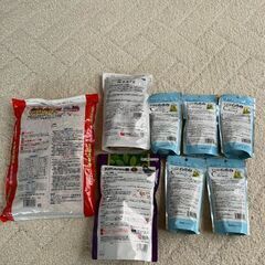 未使用の鳥餌です。の画像