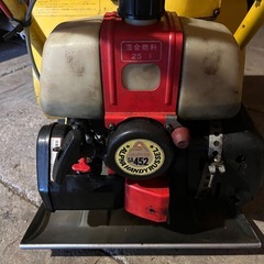 手押し除雪機の画像