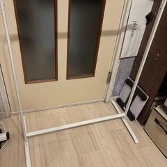 ハンガーラック IKEAの画像