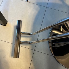 ヘアカットチェア　中古美品の画像