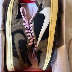 Travis Scott × Nike Air Jordan 1 Low OG SP-T "Black/Dark Mocha"の画像