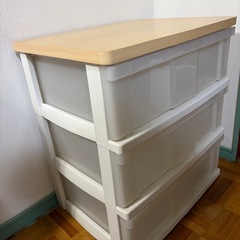 衣装ケースの画像