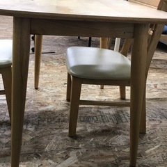 ジャングルジャングル貝塚店　ダイニングセット　2人用　椅子　机　テーブル　チェア　木　木目　家具　シンプル　コンパクト　中古　貝塚市　二色浜の画像