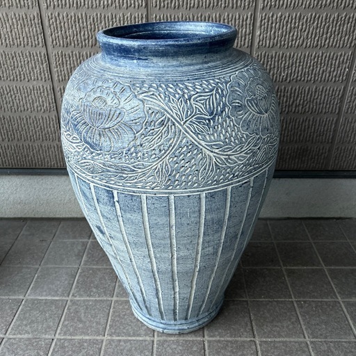 青色 陶器 花瓶 傘立て 彫刻模様 即購入OK