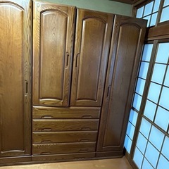 衣装ダンスの画像